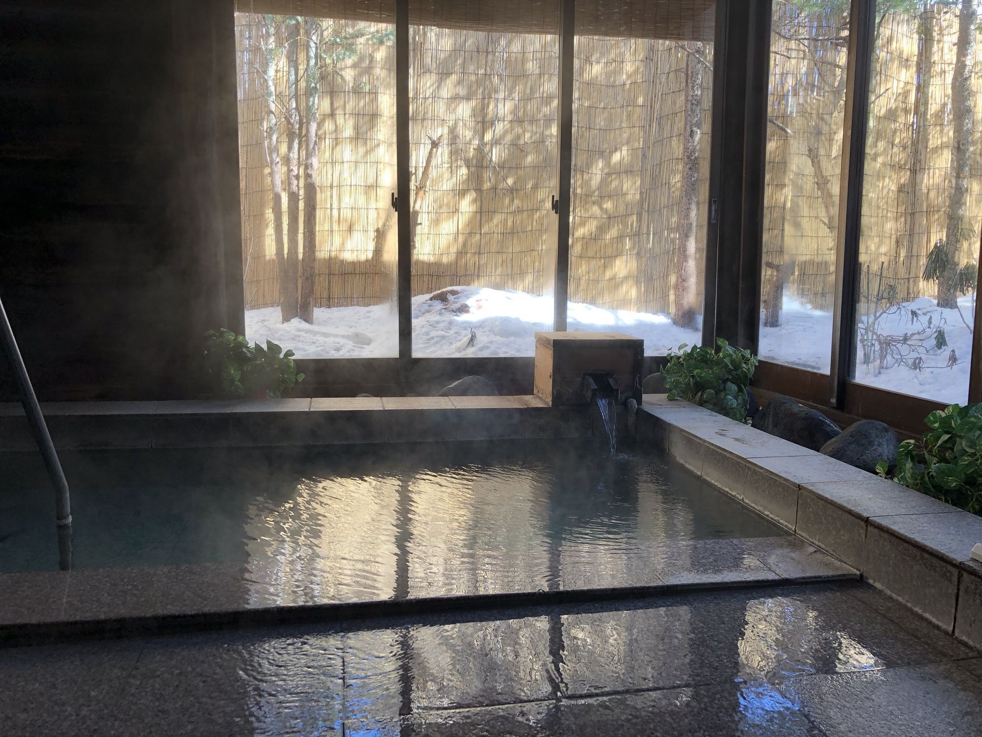 Kusatsu Ranburu Luaran gambar